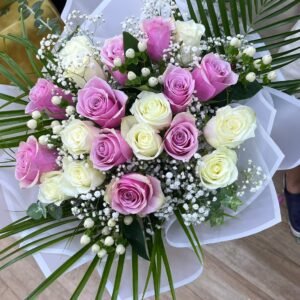 PEMBE BEYAZ GÜL BUKETİMİZ